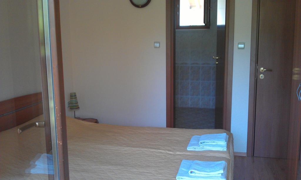 By The River Hotel Complex Balkanets  Chambre photo