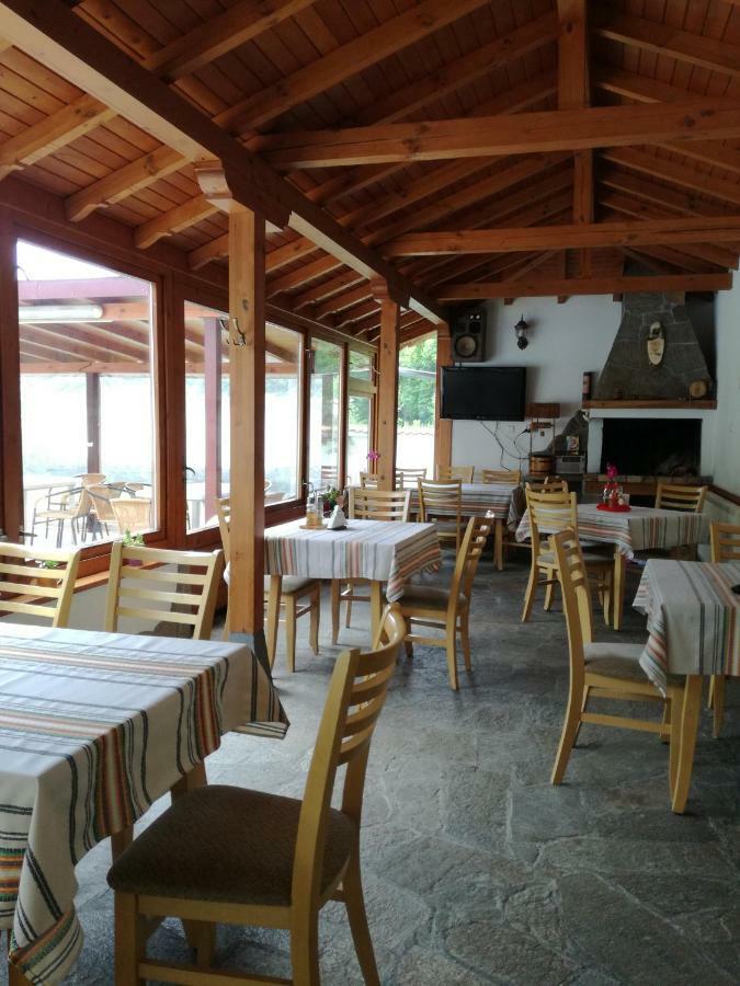 By The River Hotel Complex Balkanets  Extérieur photo